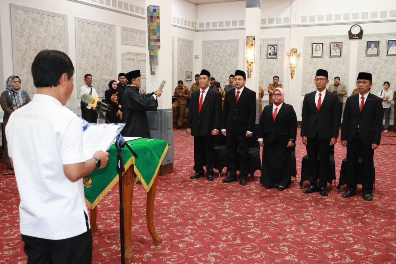 Komisioner KI Dilantik, Pemkot Cirebon Perkuat Tata Kelola Informasi Pertahankan Predikat Kota Informatif