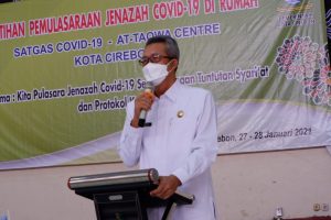 Puluhan Relawan Pemulasaran Jenazah Pasien Covid-19 di Kota Cirebon Dapat Pelatihan