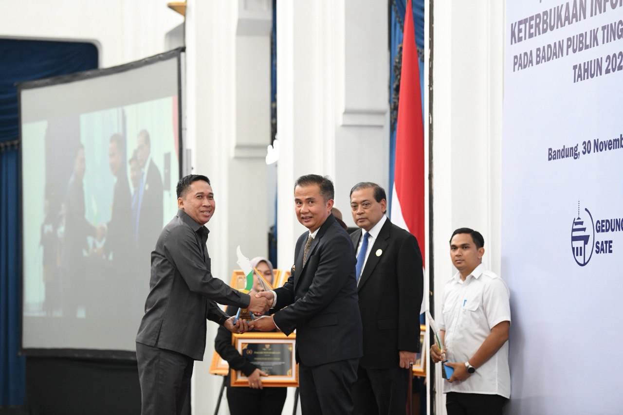 Pemda Kota Cirebon Kembali Raih Penghargaan Pemerintah Informatif