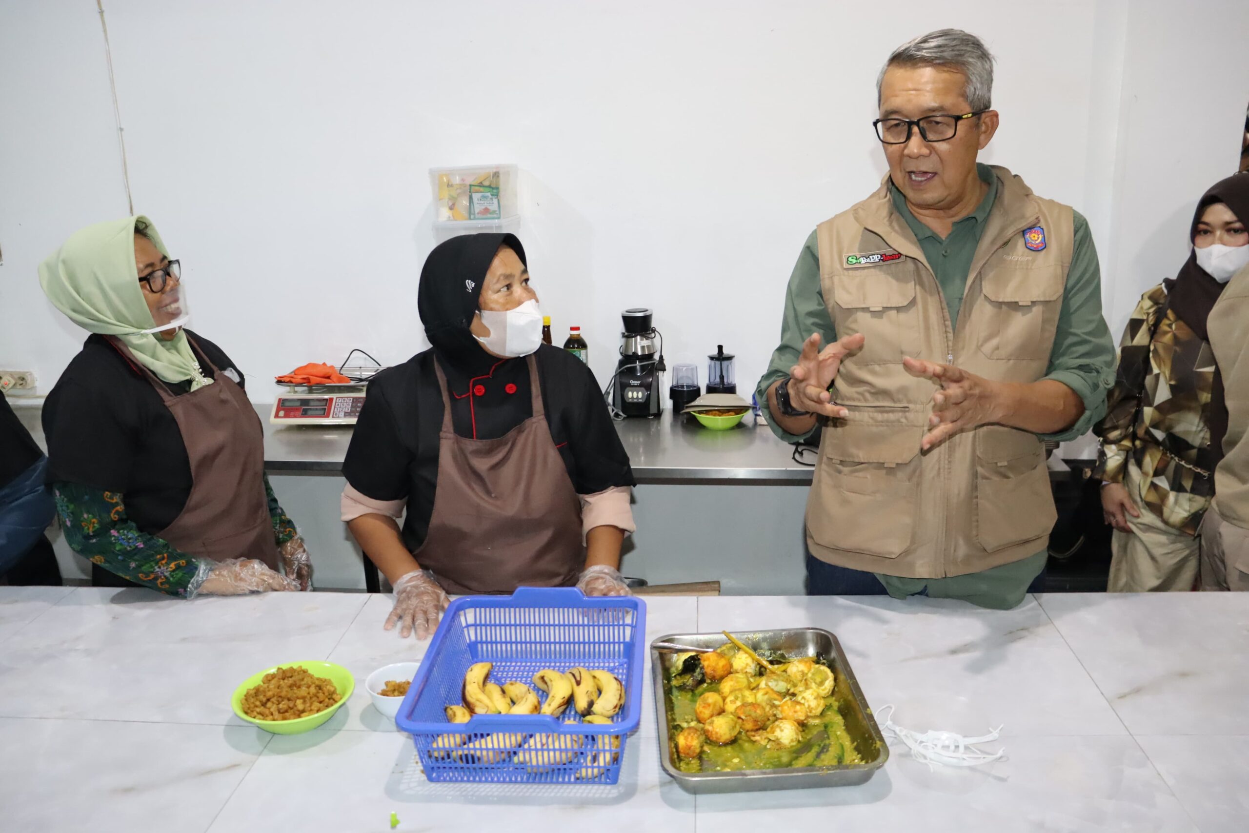 Pj Wali Kota Tinjau Kesiapan Dapur Program Makan Bergizi Gratis