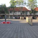 Walikota Cirebon Drs. H. Ano Sutrisno, MM. Memimpin Apel Pagi Di Lingkungan SETDA Kota Cirebon