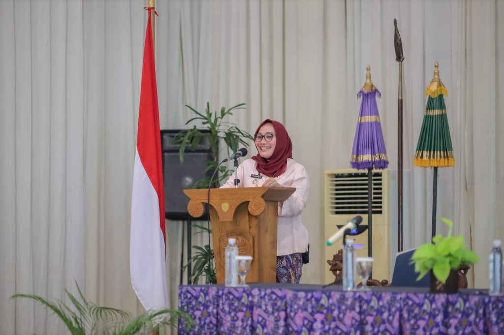 Dorong Pekerja Pariwisata Kota Cirebon Bersertifikasi