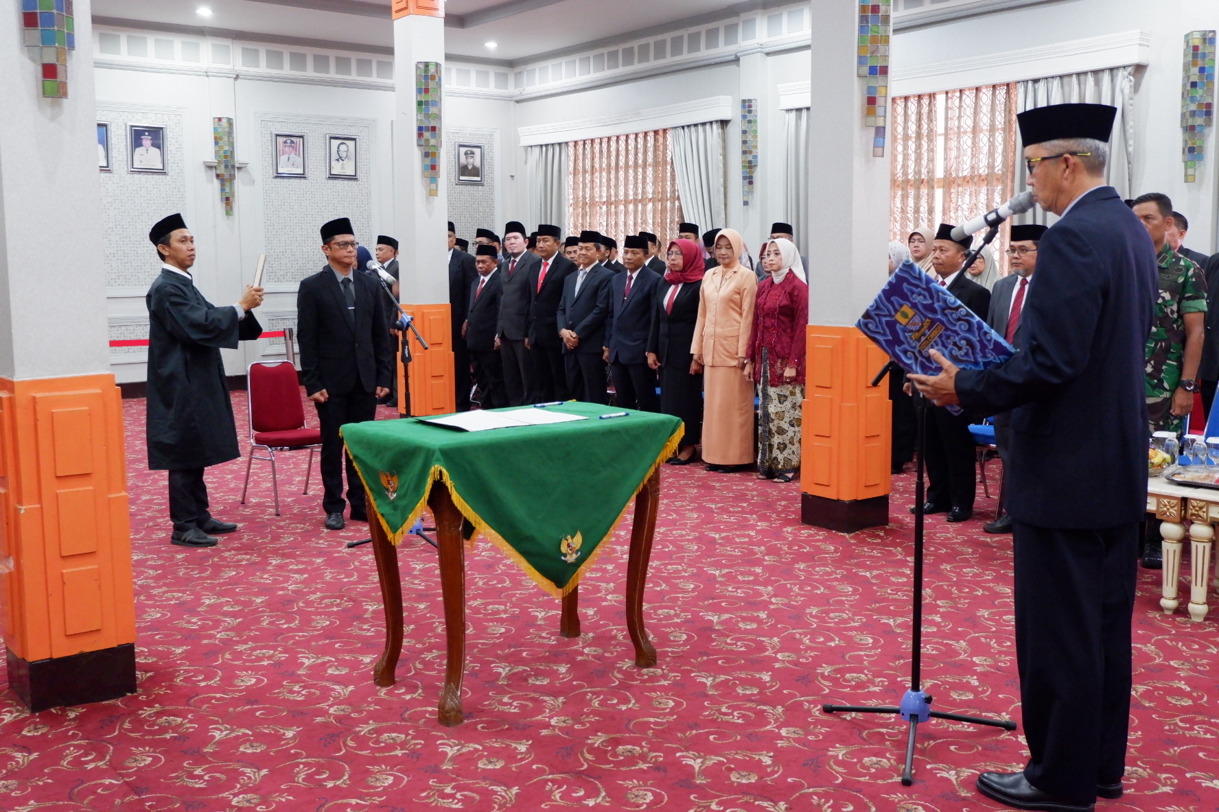 Pj Wali Kota Cirebon Lantik Arif Kurniawan Sebagai Pj Sekda